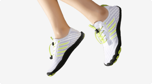 Roomy barefoot shoes with a wide toe box