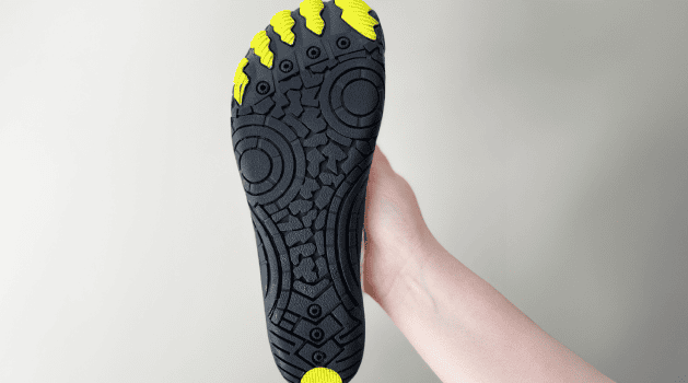 Flexible barefoot shoe sole